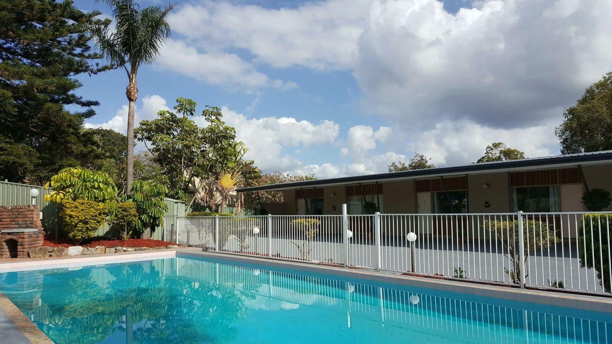 Belmont Palms Motel Lake Macquarie Екстериор снимка